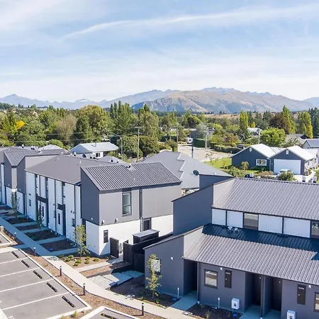 Alpine Junction Townhouse Apartments, Lodge & Hotel Wanaka Exterior foto