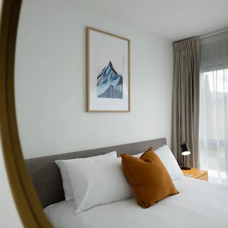 Alpine Junction Townhouse Apartments, Lodge & Hotel Wanaka Exterior foto