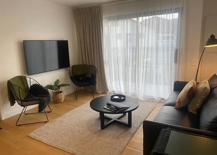 Alpine Junction Townhouse Apartments, Lodge & Hotel